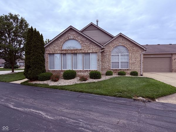 2314 Steeple Chase, Shelbyville, IN 46176