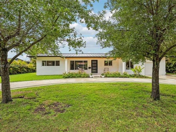 5620 SW 63rd Ct , South Miami, FL 33143