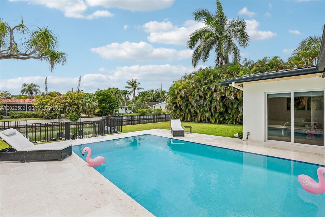 5620 SW 63rd Ct, South Miami, FL 33143 Photo