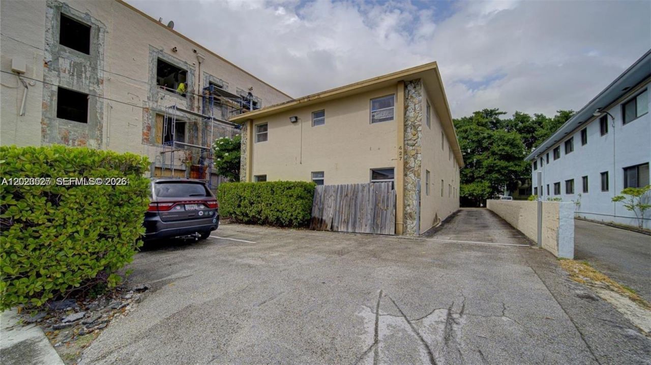 427 SW 6th St , Unit 2, Miami, FL 33130 Photo