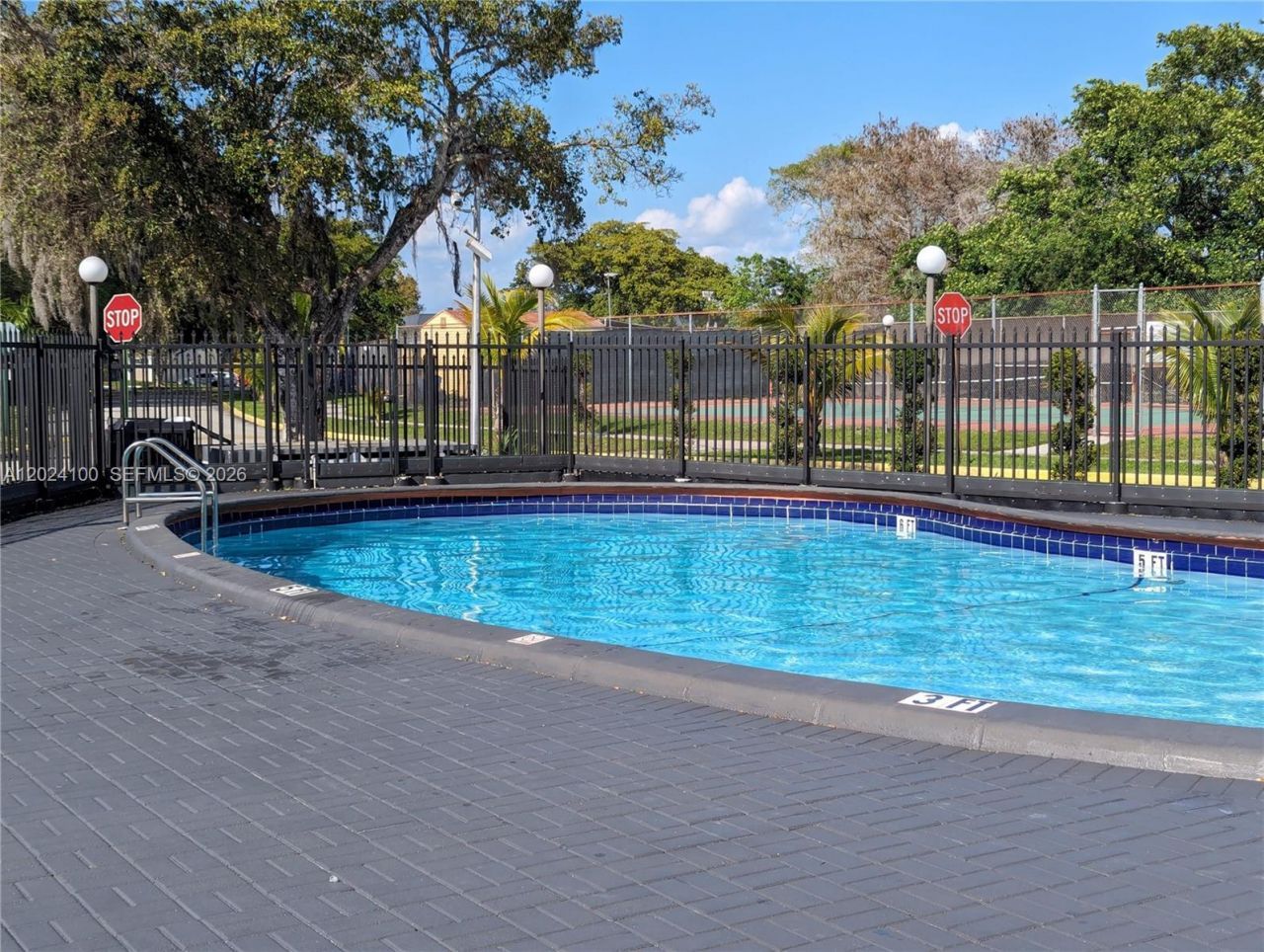 8020 Fairview Dr , Unit 301, Tamarac, FL 33321 Photo