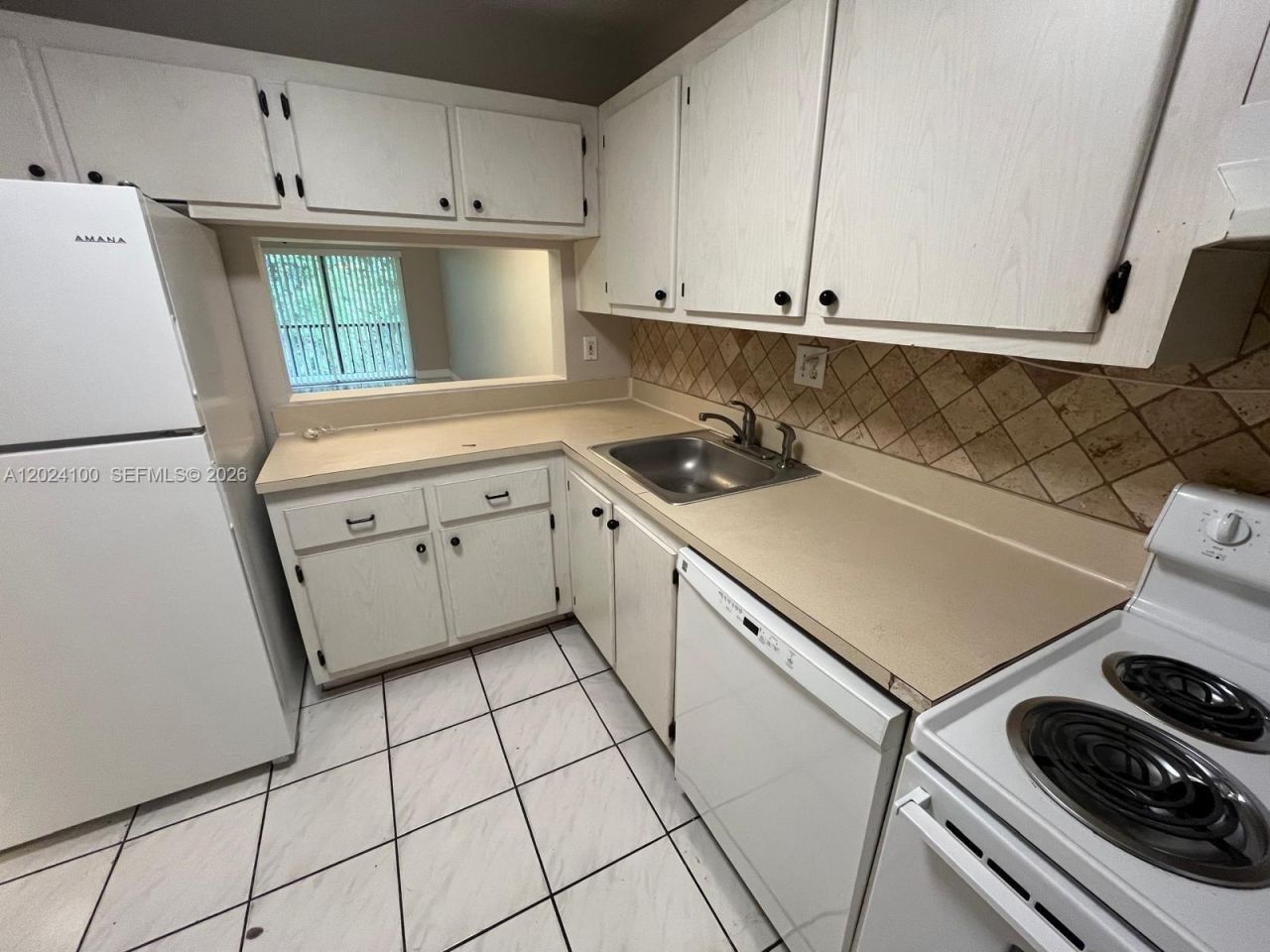 8020 Fairview Dr , Unit 301, Tamarac, FL 33321 Photo