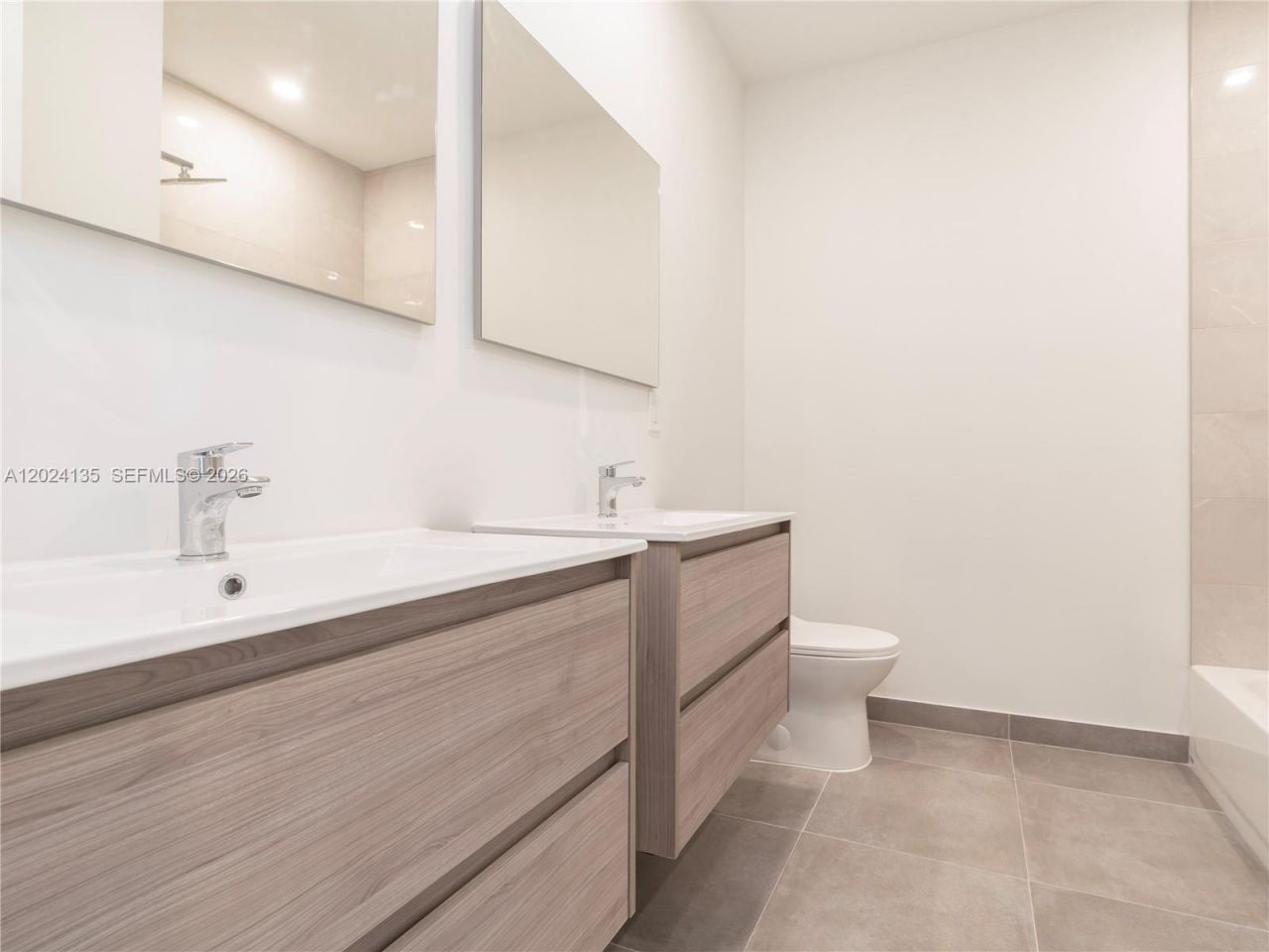 1118 NE 10th Ave, Unit 1118, Fort Lauderdale, FL 33304 Photo