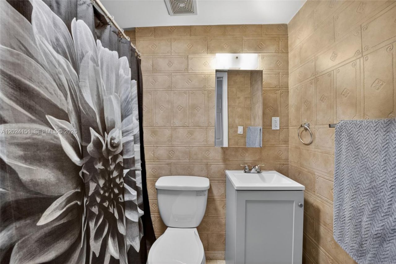 4311 SW 24th St , Fort Lauderdale, FL 33317 Photo