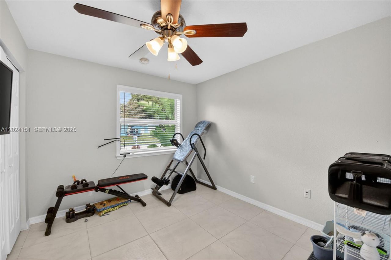 4311 SW 24th St , Fort Lauderdale, FL 33317 Photo