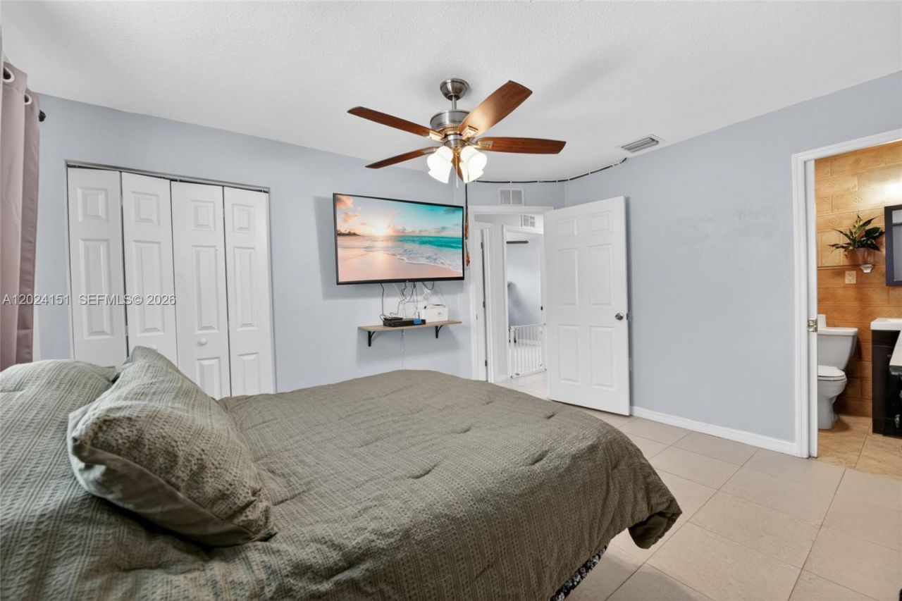 4311 SW 24th St , Fort Lauderdale, FL 33317 Photo