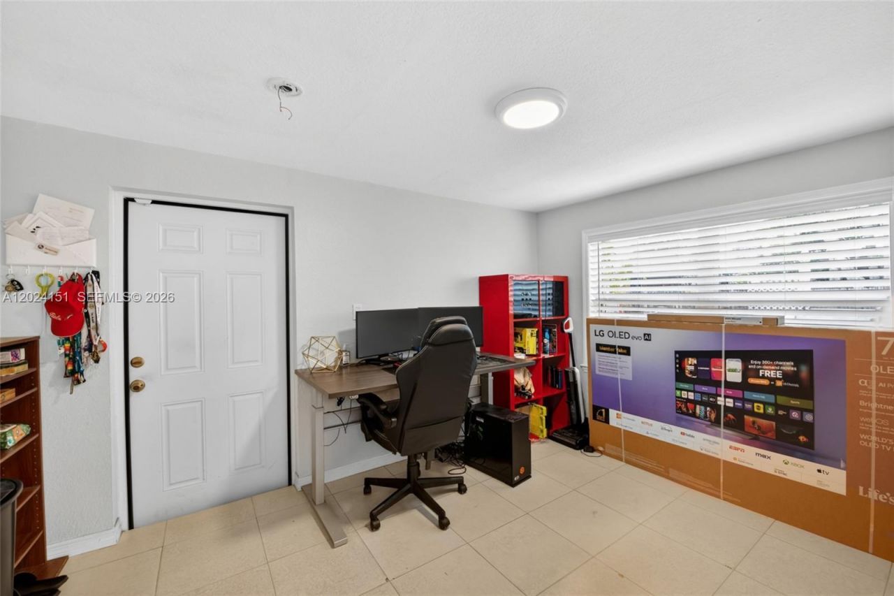 4311 SW 24th St , Fort Lauderdale, FL 33317 Photo