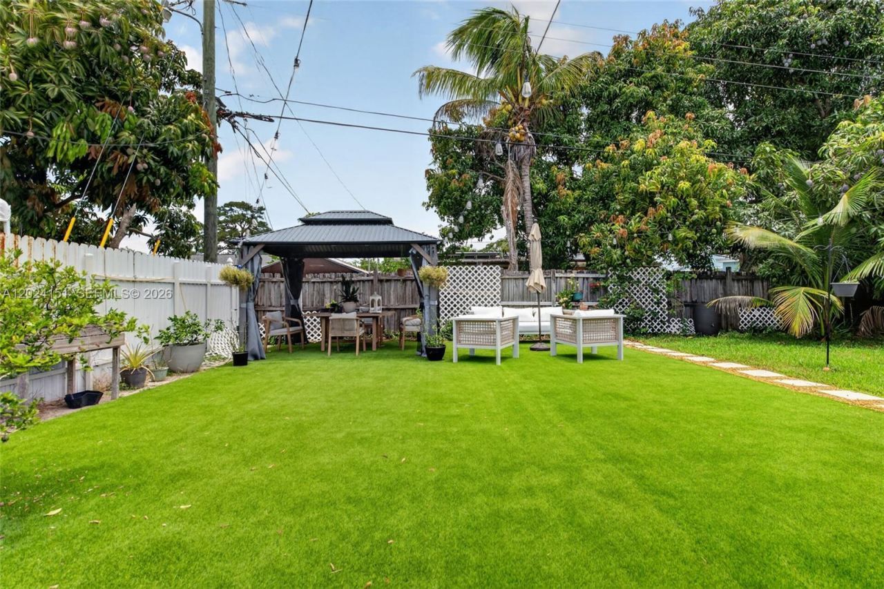 4311 SW 24th St , Fort Lauderdale, FL 33317 Photo