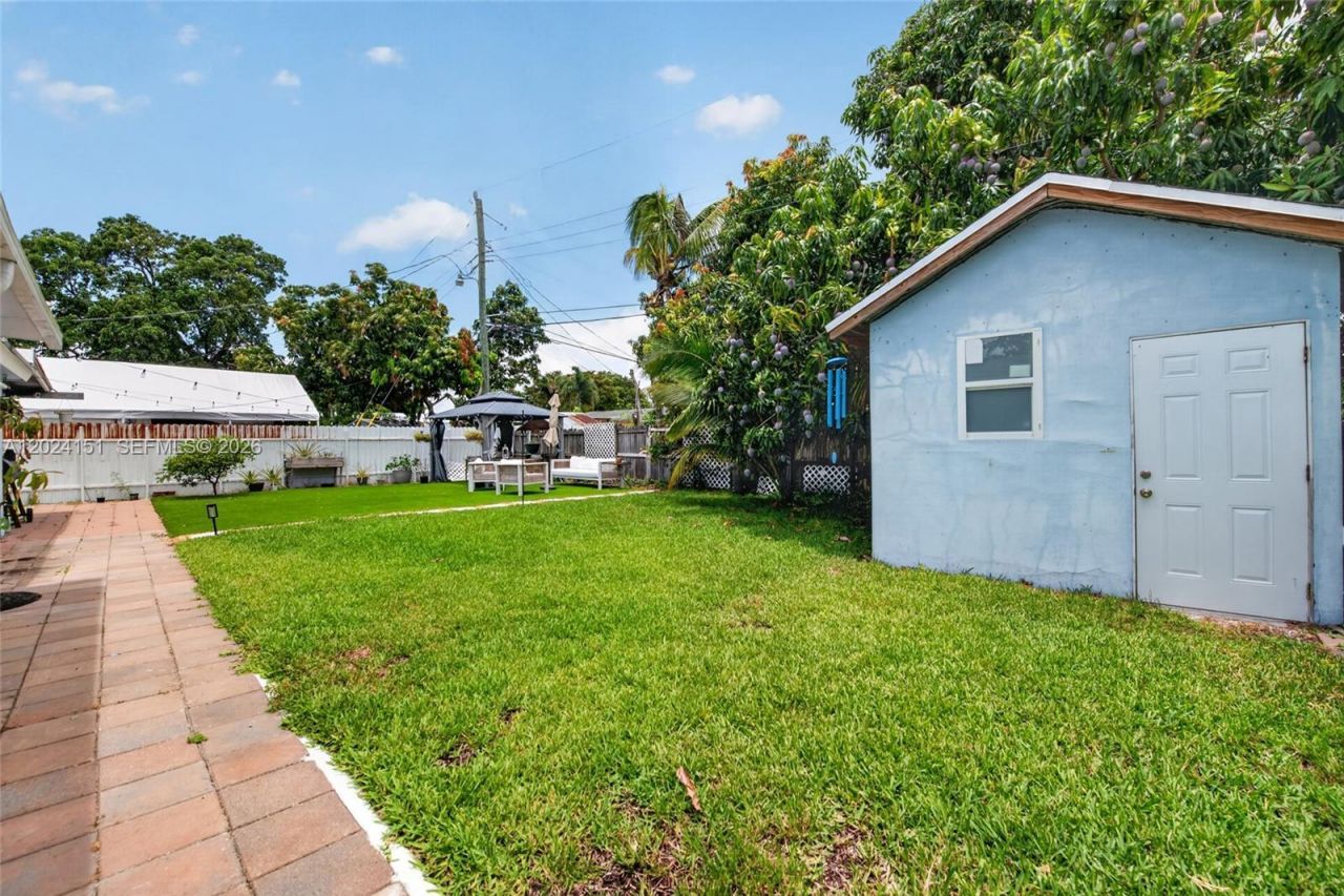 4311 SW 24th St , Fort Lauderdale, FL 33317 Photo