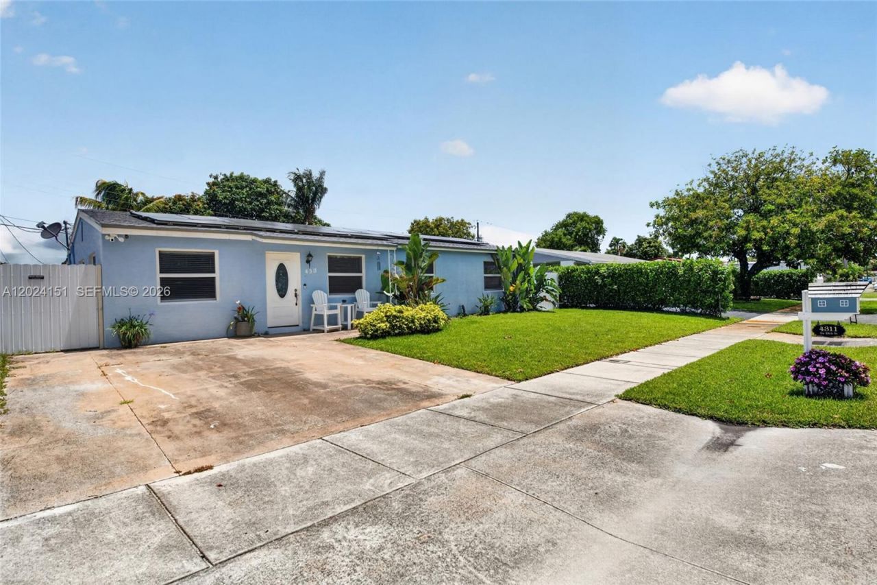 4311 SW 24th St , Fort Lauderdale, FL 33317 Photo