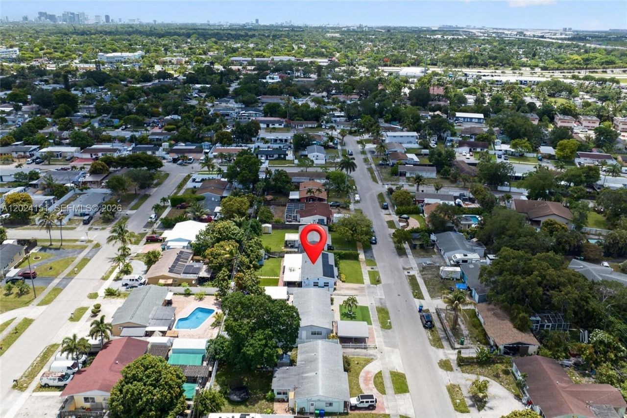 4311 SW 24th St , Fort Lauderdale, FL 33317 Photo