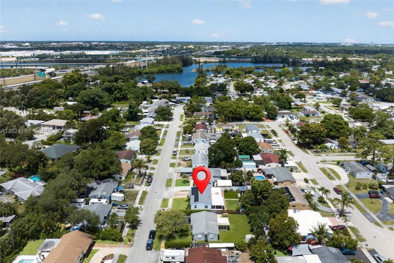 4311 SW 24th St , Fort Lauderdale, FL 33317 Photo