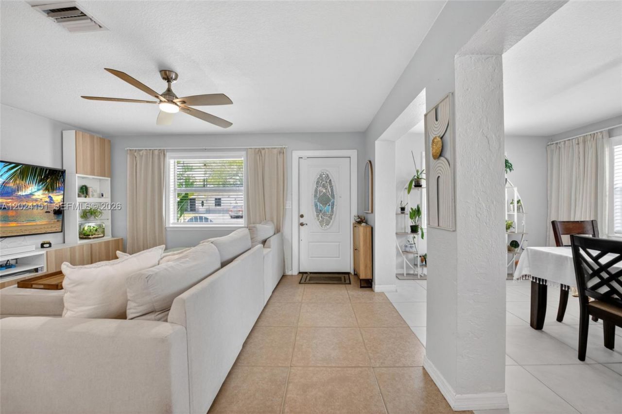 4311 SW 24th St , Fort Lauderdale, FL 33317 Photo