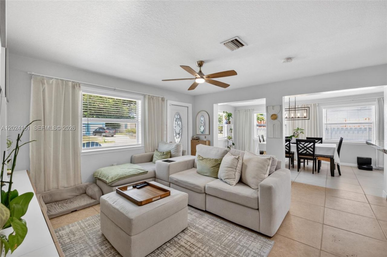 4311 SW 24th St , Fort Lauderdale, FL 33317 Photo