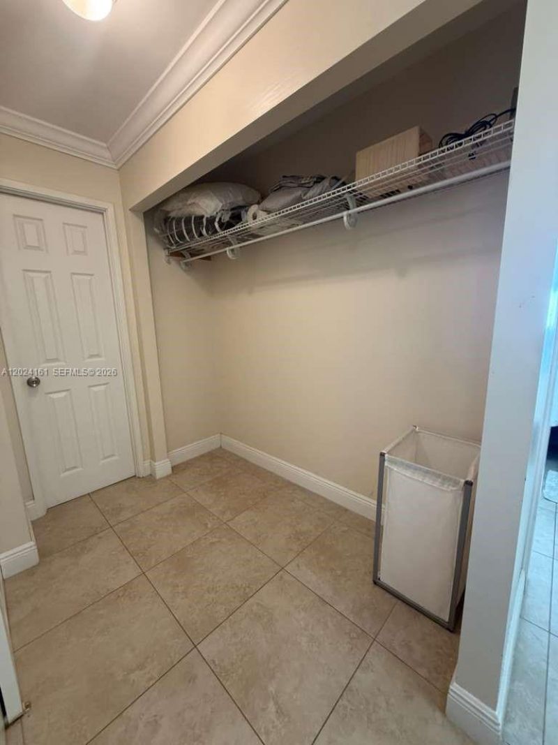 7135 Collins Ave , Unit 815, Miami Beach, FL 33141 Photo