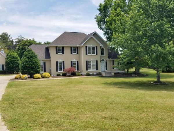 3314 Bentwood Drive, Kodak, TN 37764