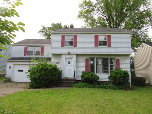 4946 Fairlawn Road , Lyndhurst, OH 44124