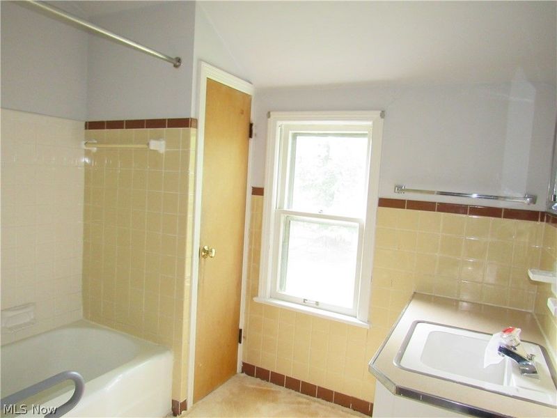 4946 Fairlawn Road, Lyndhurst, OH 44124 Photo 18