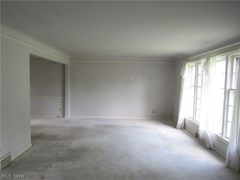 4946 Fairlawn Road, Lyndhurst, OH 44124 Photo 2