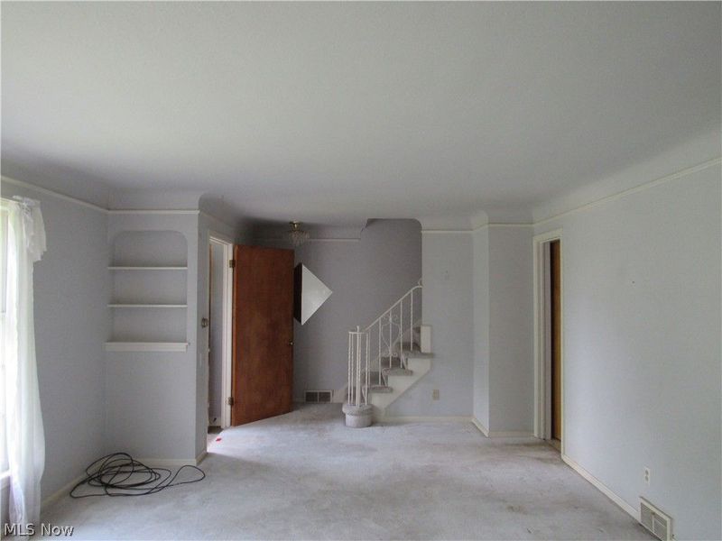 4946 Fairlawn Road, Lyndhurst, OH 44124 Photo 3
