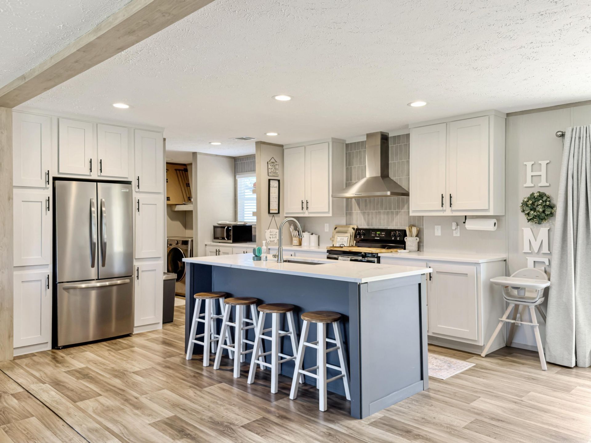 679 Campbell Road Photo 15