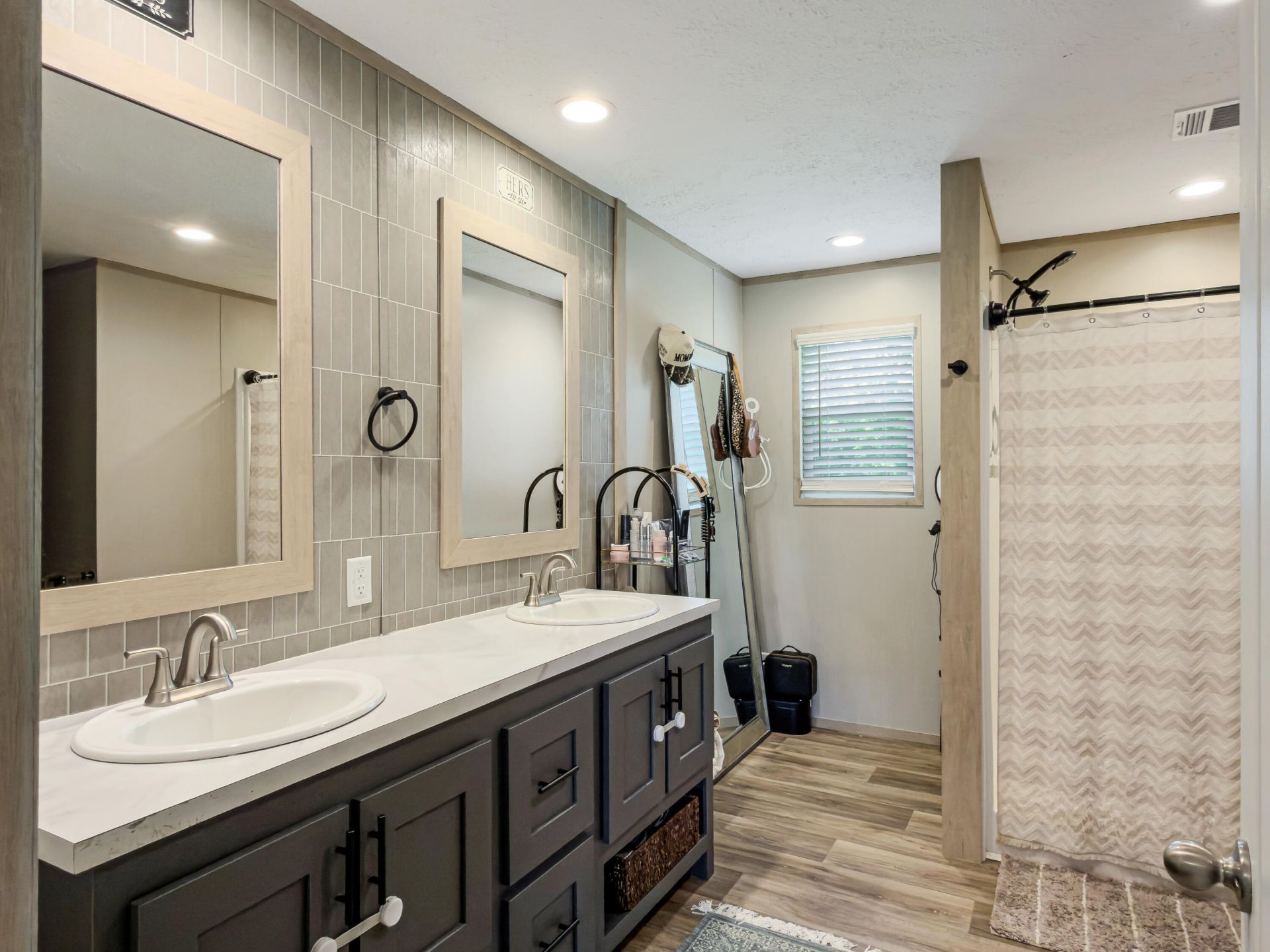 679 Campbell Road Photo 22