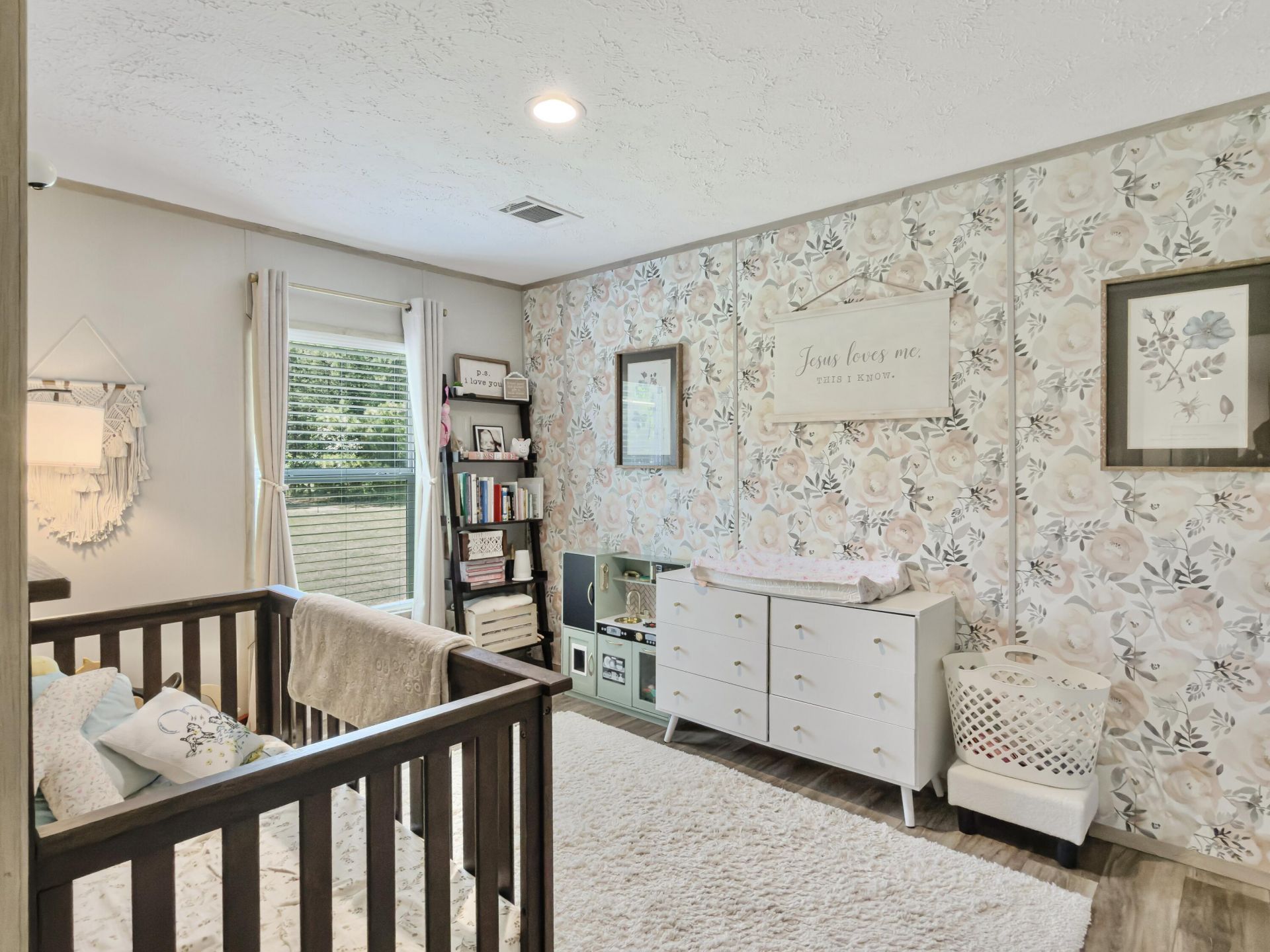 679 Campbell Road Photo 27