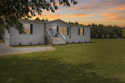 679 Campbell Road photo 4