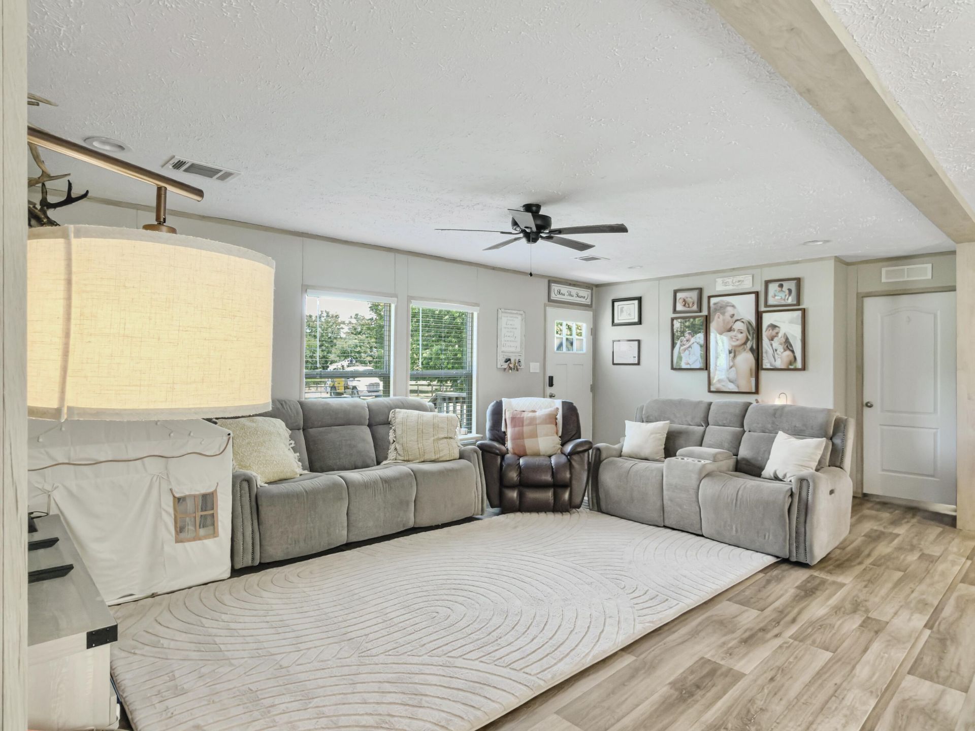 679 Campbell Road Photo 8