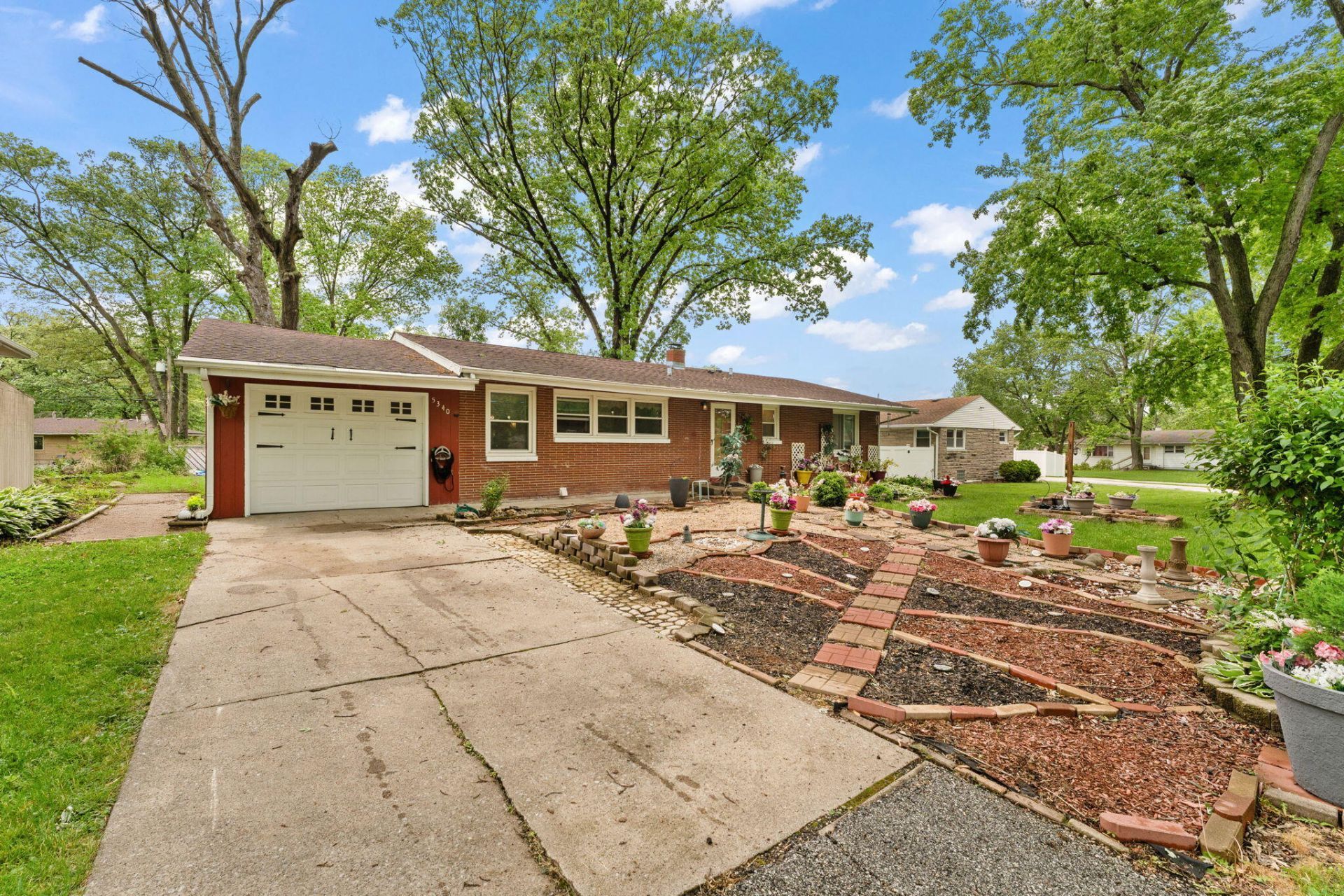5340 Mary Ann Lane, Merrillville, IN 46410 Main Photo