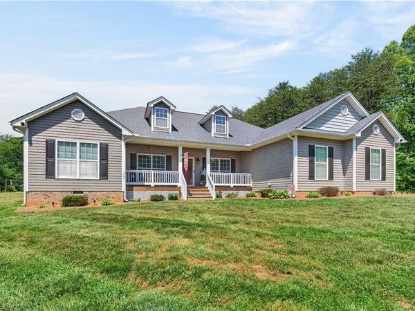 552 Tom Hunter Road, Pilot Mountain, NC 27041