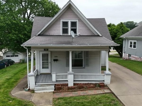 1319 S 22nd Street, St Joseph, MO 64507
