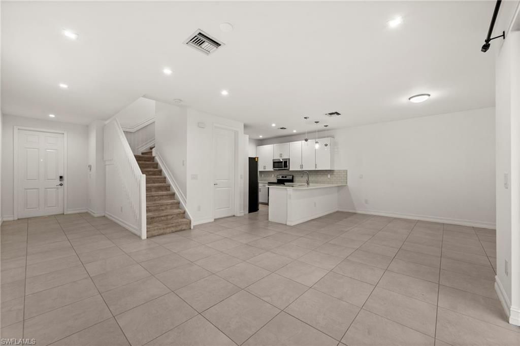 7643 Morgan Way, Naples, FL 34119 Photo