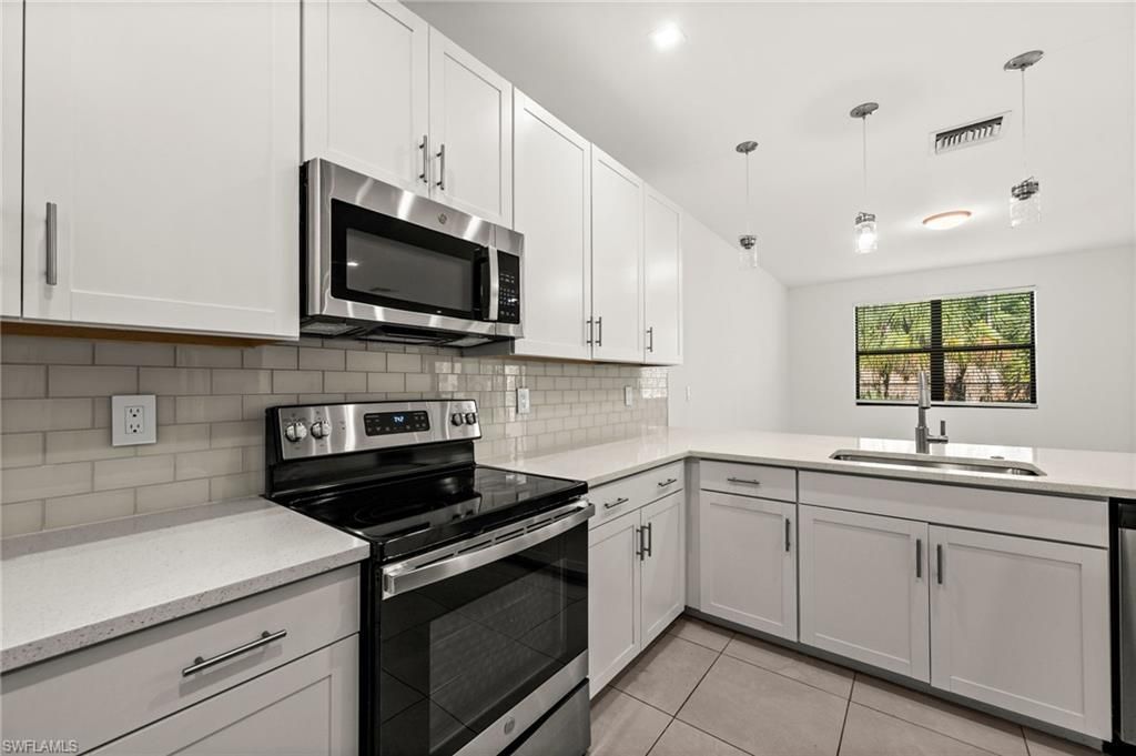 7643 Morgan Way, Naples, FL 34119 Photo