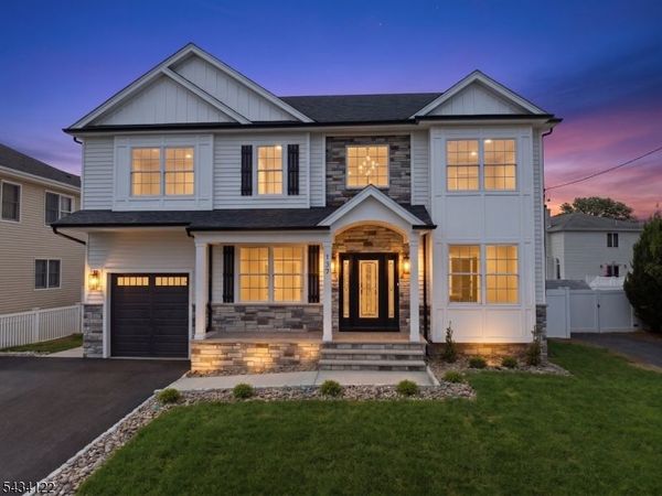 137 Platt Ave, Saddle Brook, NJ 07663