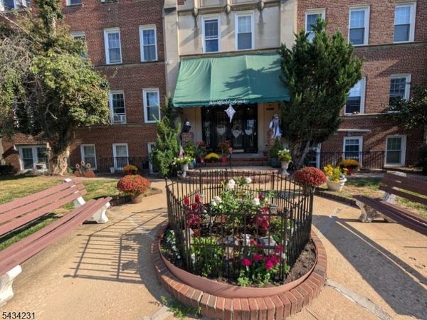 264 Prospect St, Unit C 4, Westfield, NJ 07090