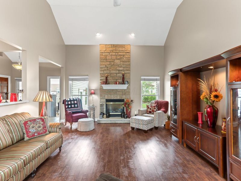 5954 Rainwater Way, Columbus, OH 43228 Photo 4