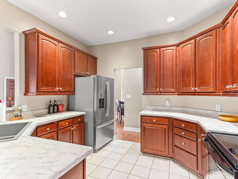 5954 Rainwater Way, Columbus, OH 43228 Photo 5