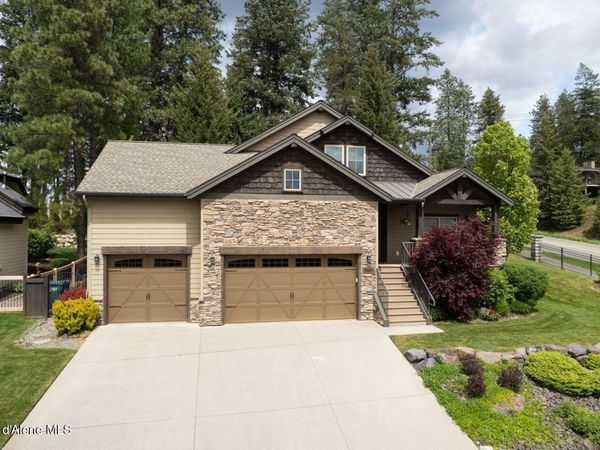 1573 E Chanticleer Ct, Hayden, ID 83835