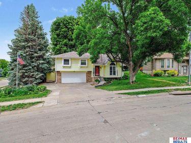 1001 Conestoga Road , Papillion, NE 68046