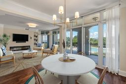 222 S Plaza Court photo 4