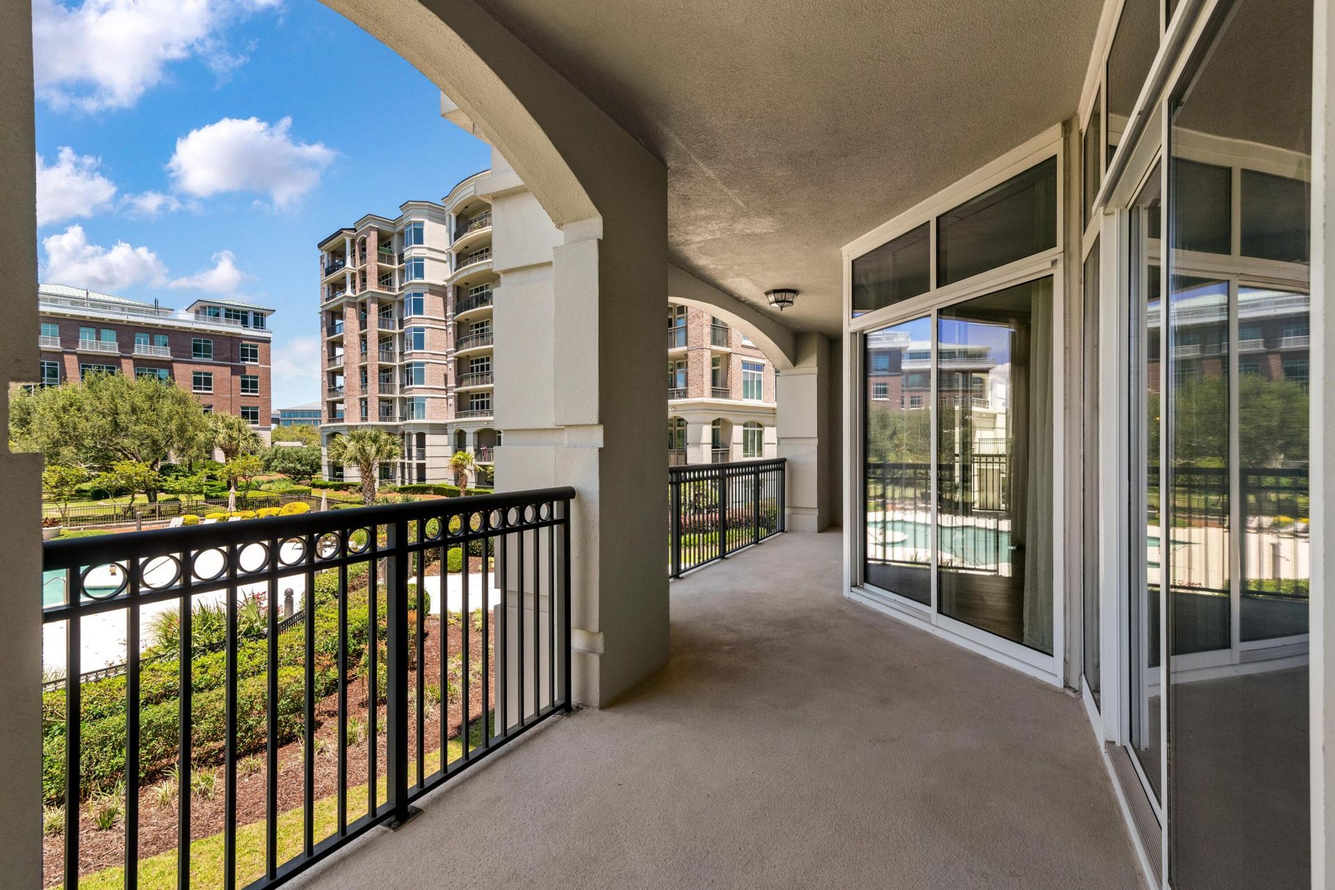 222 S Plaza Court Photo 47