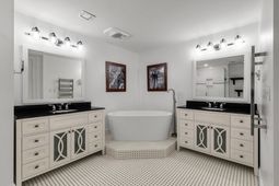 222 S Plaza Court photo 4