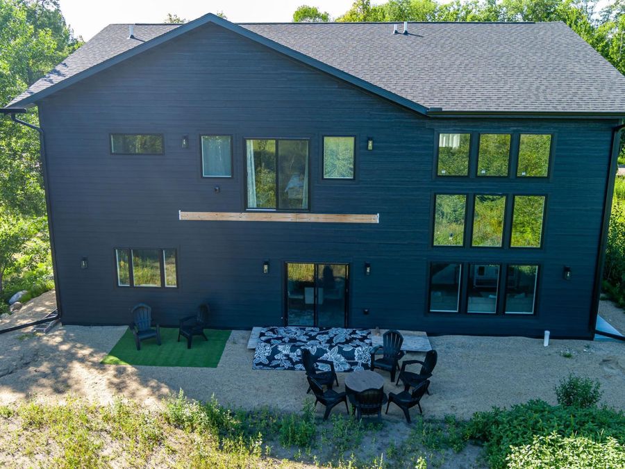 Property Image 100