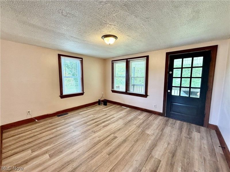 1773 Mahoning Road, Deerfield, OH 44411 Photo 2