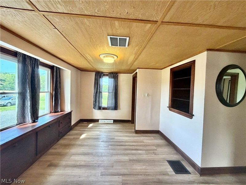 1773 Mahoning Road, Deerfield, OH 44411 Photo 6