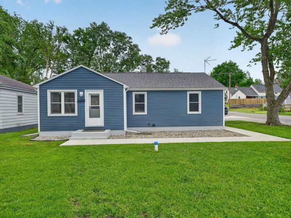 54296 Ironwood Road, South Bend, IN 46635