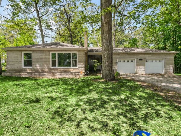 19613 Oakdale Avenue, South Bend, IN 46637