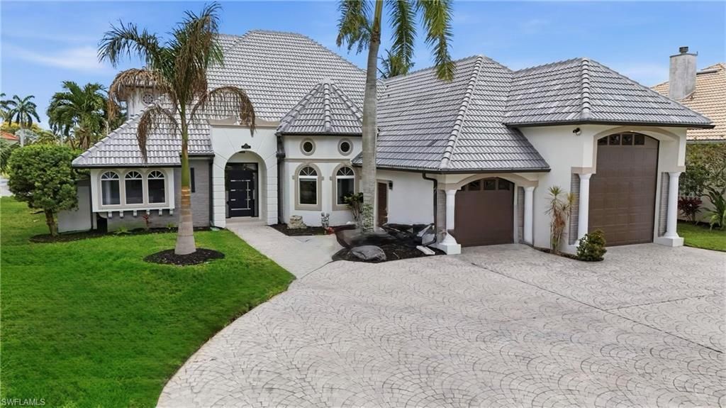 14871 Laguna Dr, Fort Myers, FL 33908 Photo