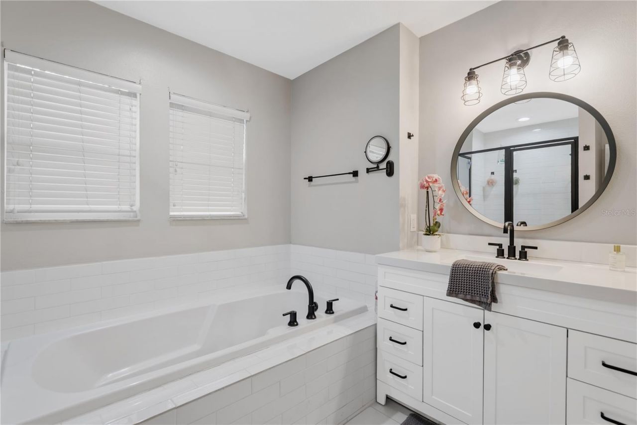 2852 Bayshore Trails Dr, Tampa, FL 33611 Photo